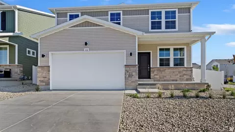 311 N Broadway Dr, Saratoga Springs, UT 84045