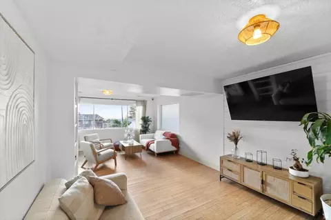 Living - 3541 S 50 W, Bountiful, UT 84010 photo 2 of 4