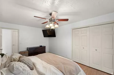 Bedroom - 3541 S 50 W, Bountiful, UT 84010 photo 4 of 9
