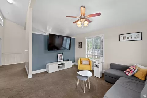 Living - 3541 S 50 W, Bountiful, UT 84010 photo 3 of 4