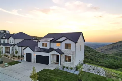Exterior - 2457 E Springtime Rd, Draper, UT 84020 photo 7 of 10