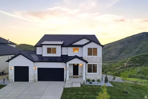 Exterior - 2457 E Springtime Rd, Draper, UT 84020 photo 2 of 10
