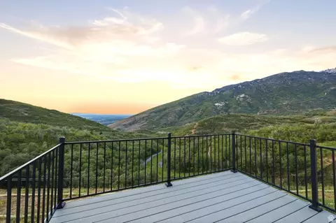 Exterior - 2457 E Springtime Rd, Draper, UT 84020 photo 5 of 10