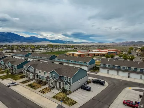 View/Area - 1716 E Talon Way N, Eagle Mountain, UT 84005 photo 2 of 10