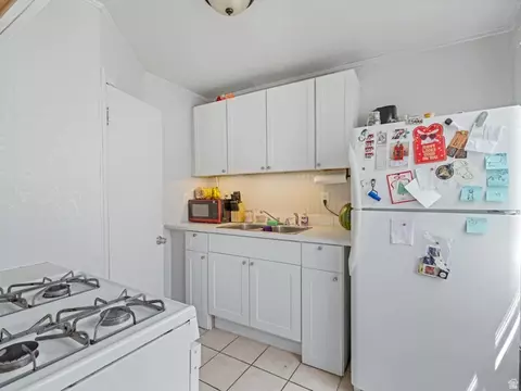 Kitchen - 506 E 23rd S, Ogden, UT 84401 photo 4 of 5