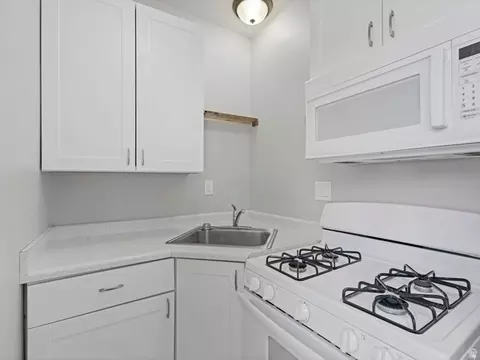 Kitchen - 506 E 23rd S, Ogden, UT 84401 photo 2 of 5