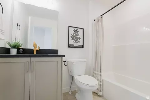 Bath - 2016 W 1150 S #1017, Payson, UT 84651 photo 5 of 6