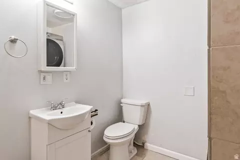 Bath - 1115 S 950 E #28, Provo, UT 84606 photo 2 of 2