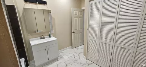 Bath - 227 E 100 S, Duchesne, UT 84021 photo 2 of 2