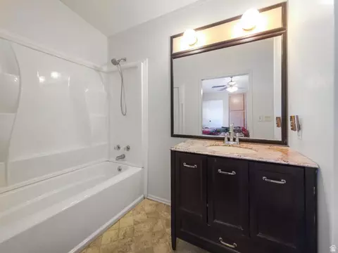 Bath - 145 N 400 E, Levan, UT 84639 photo 1 of 2