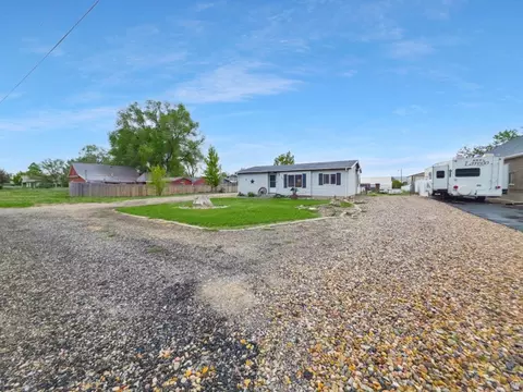 Exterior - 145 N 400 E, Levan, UT 84639 photo 3 of 8