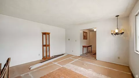 Living - 255 E 13275 S, Draper, UT 84020 photo 1 of 2