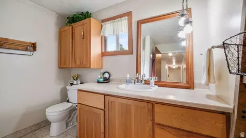 Bath - 255 E 13275 S, Draper, UT 84020 photo 1 of 4
