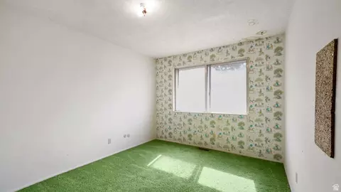 Bedroom - 255 E 13275 S, Draper, UT 84020 photo 3 of 5