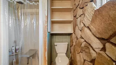 Bath - 255 E 13275 S, Draper, UT 84020 photo 3 of 4