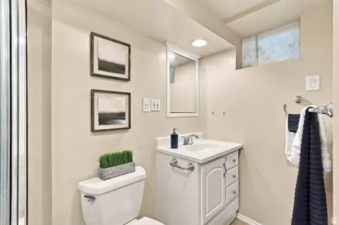 Bath - 378 W 200 S, Bountiful, UT 84010 photo 1 of 2