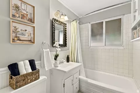 Bath - 378 W 200 S, Bountiful, UT 84010 photo 2 of 2
