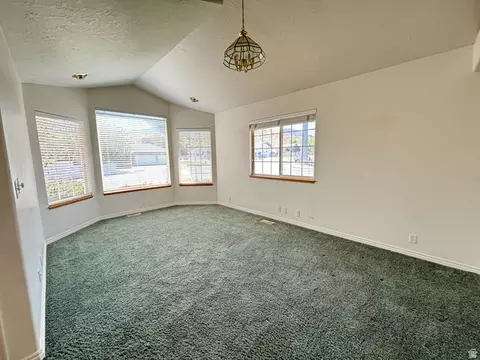 Living - 798 S 600 E, Payson, UT 84651 photo 1 of 4