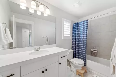 Bath - 346 E 170 N, Vineyard, UT 84059 photo 3 of 4