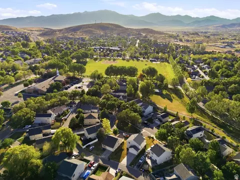 View/Area - 7792 N Kookaburra Ct, Eagle Mountain, UT 84005 photo 2 of 4