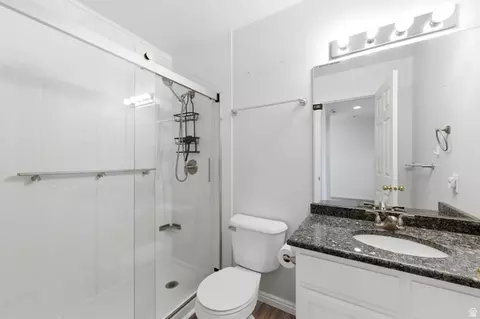 Bath - 7792 N Kookaburra Ct, Eagle Mountain, UT 84005 photo 2 of 3