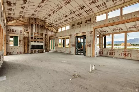 Living - 1326 Willow Dr #102, Logan, UT 84321 photo 1 of 2