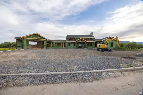 Exterior - 1326 Willow Dr #102, Logan, UT 84321 photo 2 of 2