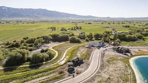 View/Area - 1326 Willow Dr #102, Logan, UT 84321 photo 4 of 4