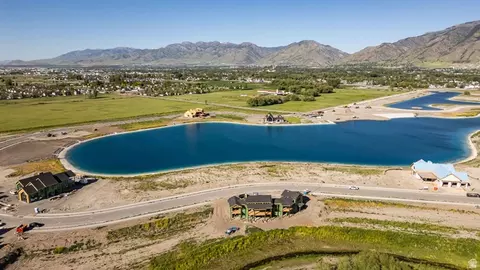 View/Area - 1326 Willow Dr #102, Logan, UT 84321 photo 3 of 4