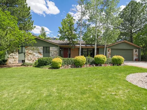 8307 S Ashley Ave E, Sandy, UT 84093