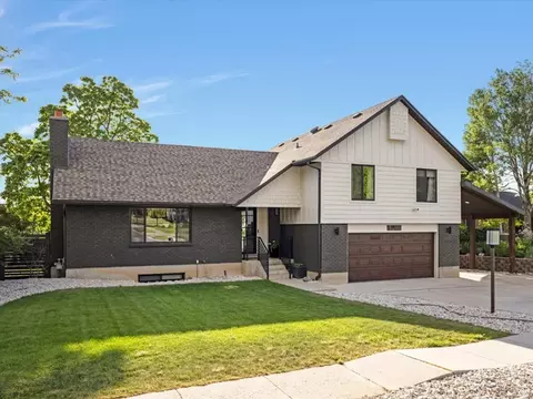11462 S Hidden Valley Blvd E, Sandy, UT 84092