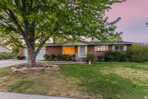 2478 W Long Meadow Dr S, Taylorsville, UT 84129