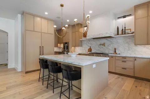 Kitchen - 1284 N Sagewood Ln E, Alpine, UT 84004 photo 3 of 8