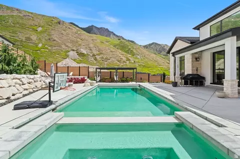 Exterior - 1284 N Sagewood Ln E, Alpine, UT 84004 photo 11 of 24