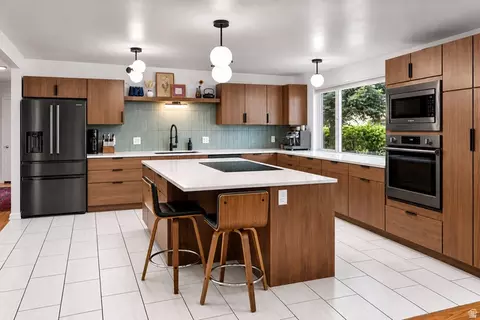 6751 S 2300 E, Cottonwood Heights, UT 84121