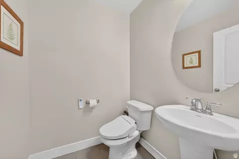 Bath - 9686 N Red Bridge Rd, Eagle Mountain, UT 84005 photo 1 of 3