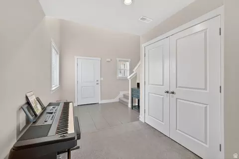 Entry Way - 9686 N Red Bridge Rd, Eagle Mountain, UT 84005 photo 2 of 5