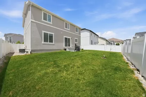 Exterior - 9686 N Red Bridge Rd, Eagle Mountain, UT 84005 photo 3 of 5