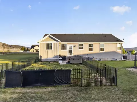 Exterior - 16 W 980 S, Mona, UT 84645 photo 4 of 17