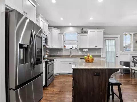 Kitchen - 16 W 980 S, Mona, UT 84645 photo 3 of 3