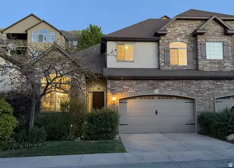 Exterior - 318 E Nechatel Dr, Draper, UT 84020 photo 3 of 4