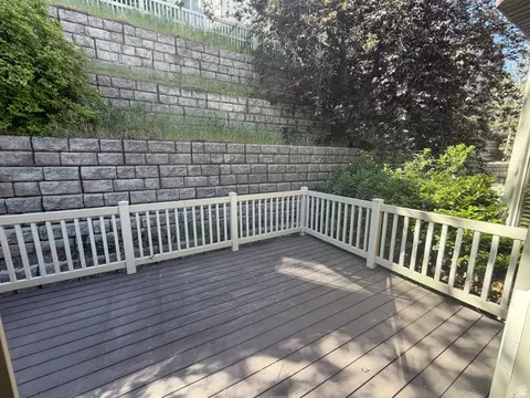 Exterior - 318 E Nechatel Dr, Draper, UT 84020 photo 2 of 4