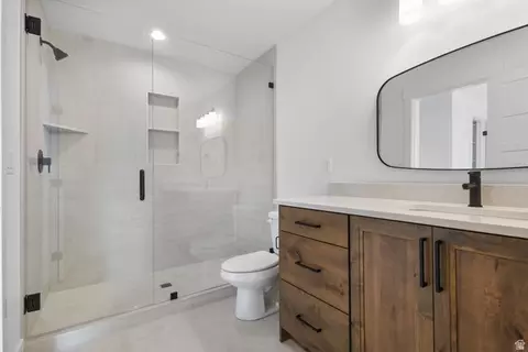Bath - 692 E Mountain Rd N, North Ogden, UT 84414 photo 3 of 4