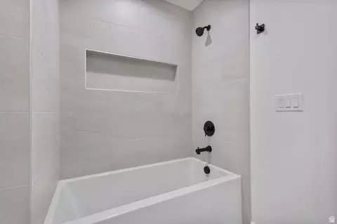 Bath - 692 E Mountain Rd N, North Ogden, UT 84414 photo 4 of 4
