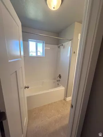 Bath - 7427 N Cottage Ln, Eagle Mountain, UT 84005 photo 2 of 3