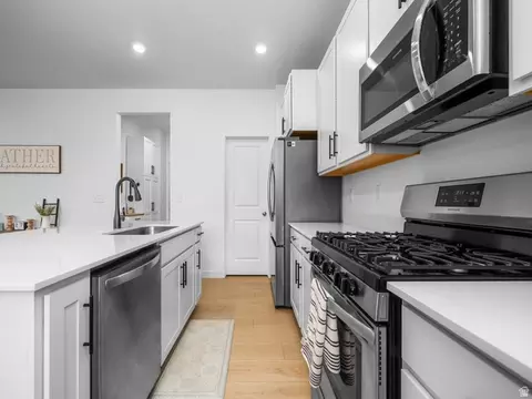 Kitchen - 1752 E Warbler Dr, Eagle Mountain, UT 84005 photo 3 of 3