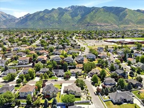 View/Area - 11566 E Sunburn Ln S, Sandy, UT 84094 photo 2 of 2