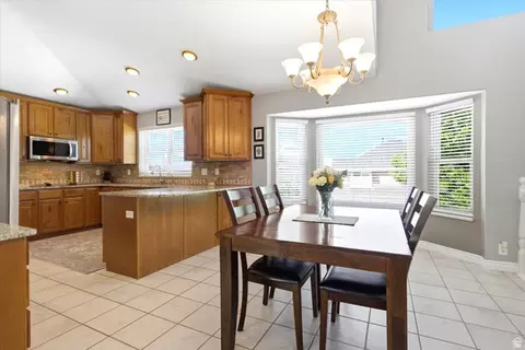 Dining - 11566 E Sunburn Ln S, Sandy, UT 84094 photo 1 of 2