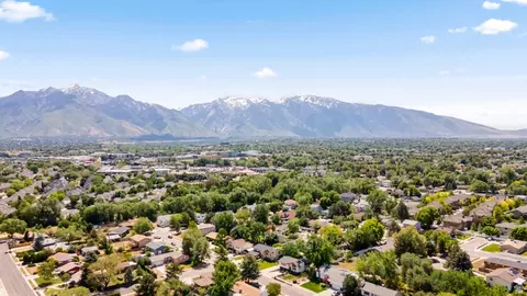 View/Area - 343 E 6990 S, Midvale, UT 84047 photo 4 of 6