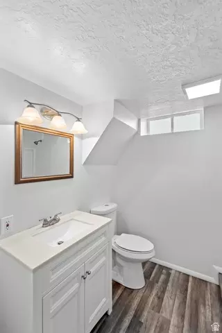 Bath - 343 E 6990 S, Midvale, UT 84047 photo 4 of 6